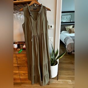 GAUZE NURSING MIDI WITH POCKETS- OLIVE Small NWOT